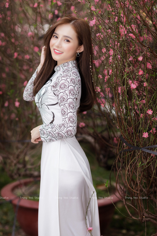 九游网-篮球运动员训练数据可视化应用，篮球球员技术统计表