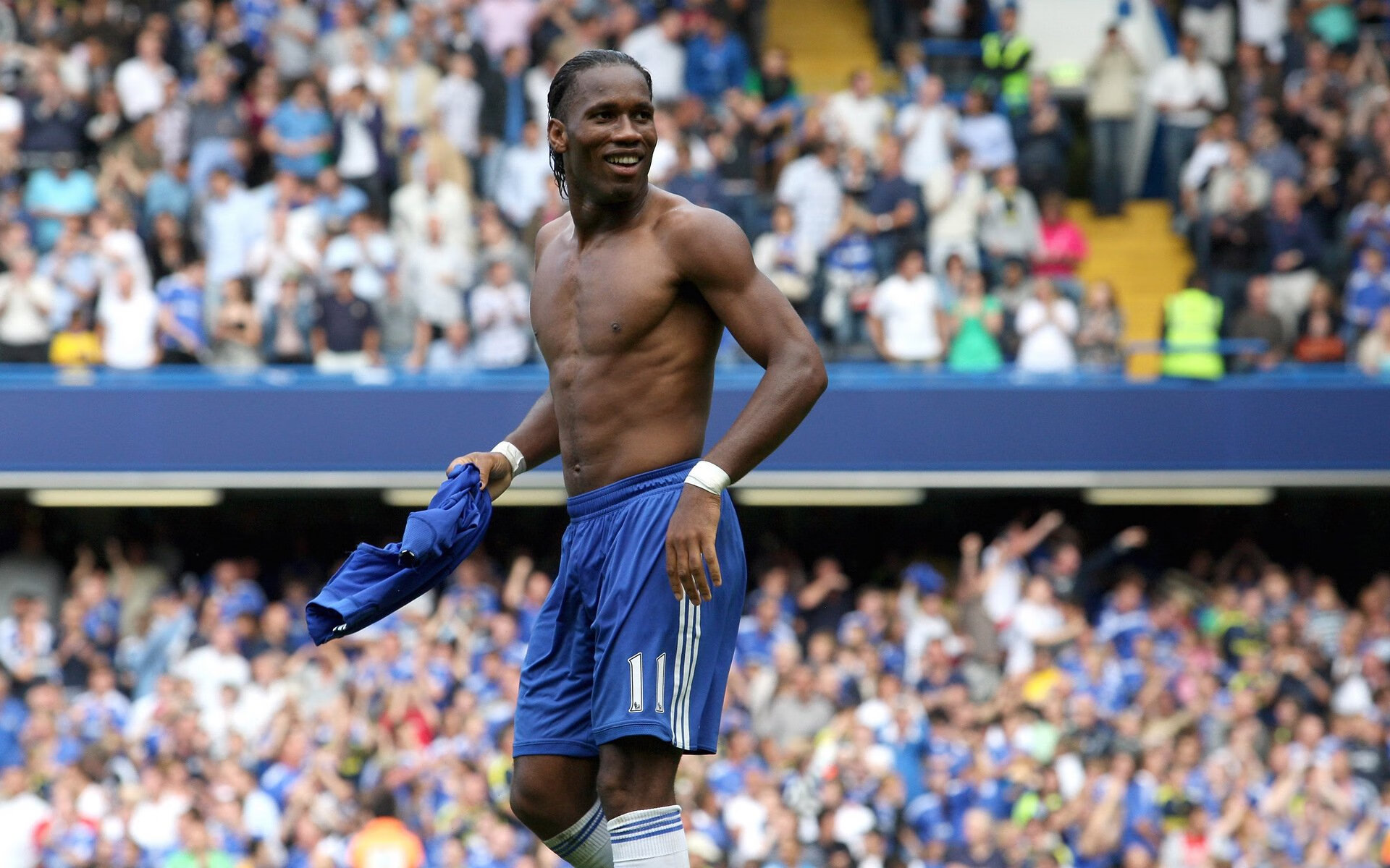 “足球产业链全面升级，打造国际竞争力”，足球产业规模